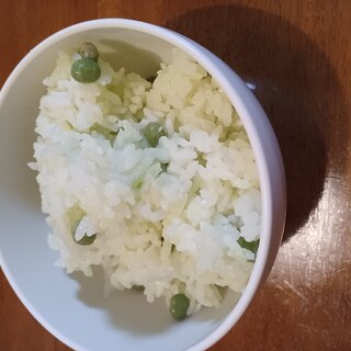 グリーンピース御飯